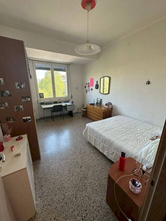 Camera da letto - Three-room apartment corso Duca degli Abruzzi, 106, Torino (neighborhood Crocetta) - photo 3