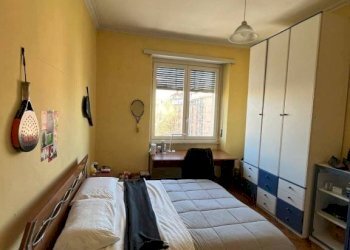 Camera da letto - Three-room apartment corso Duca degli Abruzzi, 106, Torino (neighborhood Crocetta) - photo 4