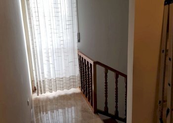 disimpegno d\'ingresso piano primo - Villa via De Gasperi, Bagnolo Cremasco - foto 5
