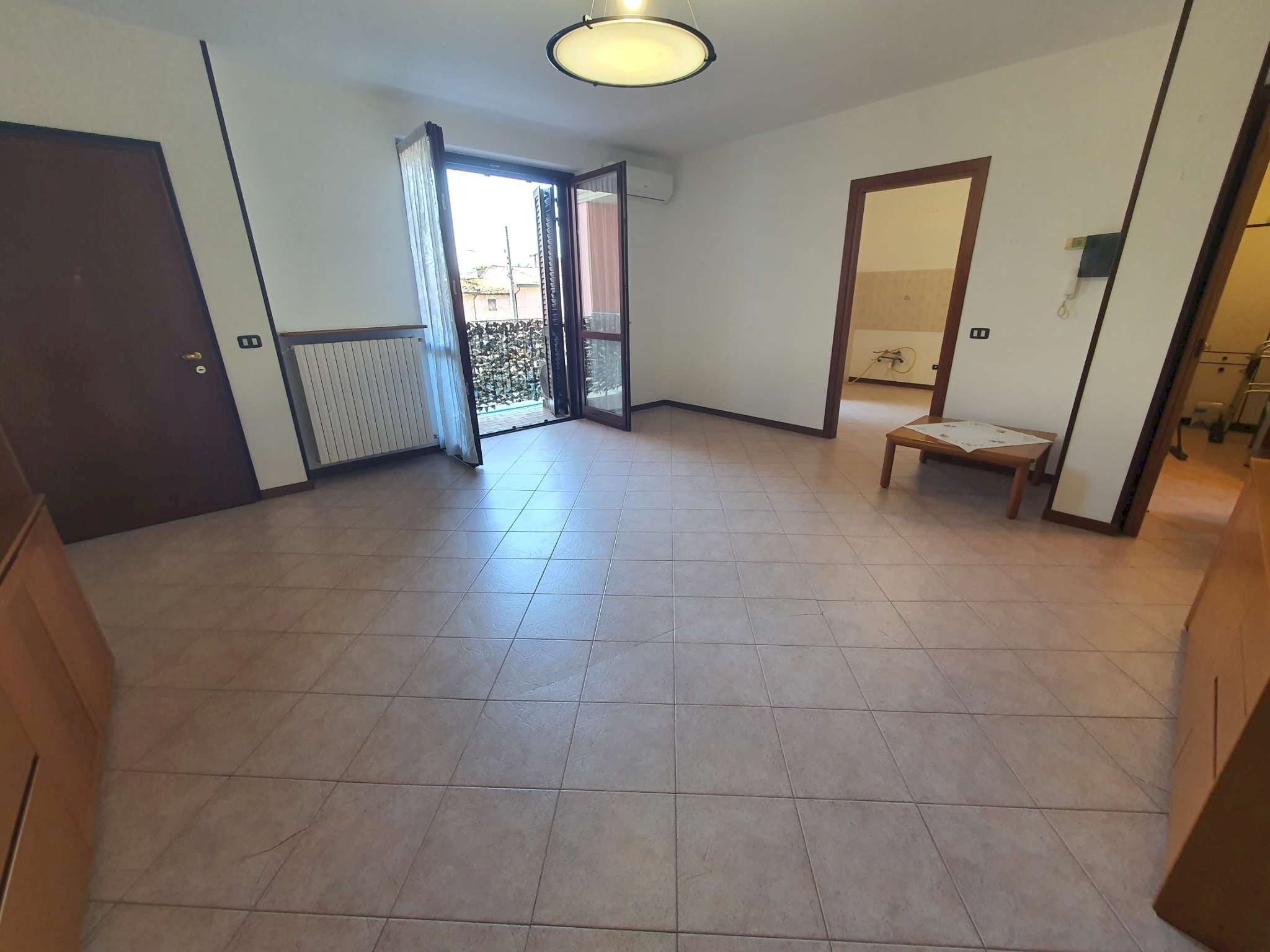 soggiorno - Three-room apartment via Vittorio Emanuele, Dovera - photo 3