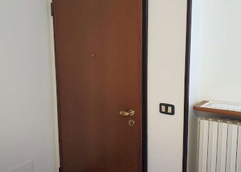 soggiorno - Three-room apartment via Vittorio Emanuele, Dovera - photo 2
