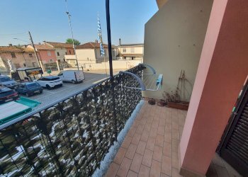 balcone - Three-room apartment via Vittorio Emanuele, Dovera - photo 23