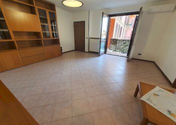 soggiorno - Three-room apartment via Vittorio Emanuele, Dovera - photo 37