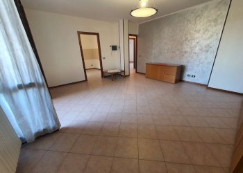 soggiorno - Three-room apartment via Vittorio Emanuele, Dovera - photo 38