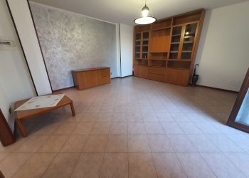 soggiorno - Three-room apartment via Vittorio Emanuele, Dovera - photo 39