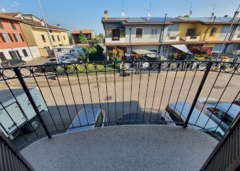 balcone - Three-room apartment via Vittorio Emanuele, Dovera - photo 53