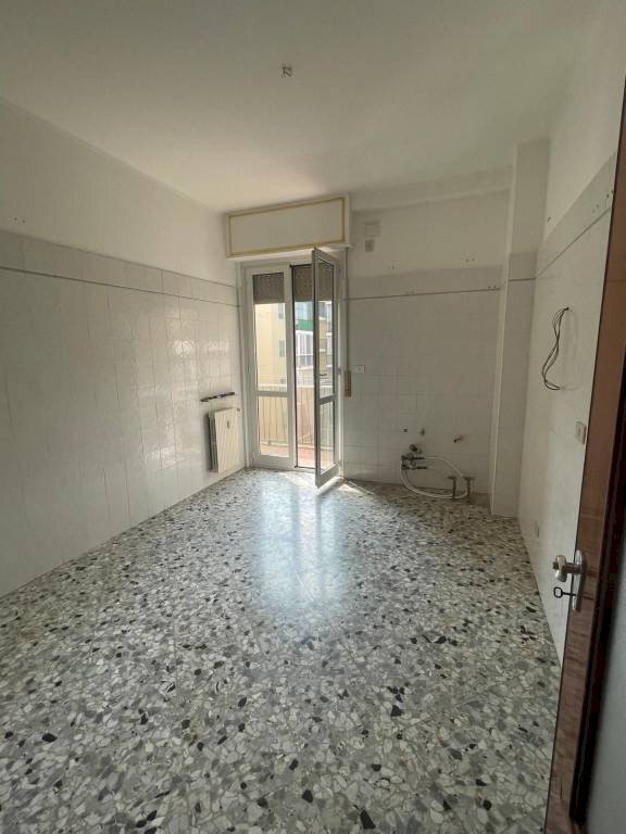 Salone - Appartamento via Pietro Parnisetti, 4, Alessandria - foto 2
