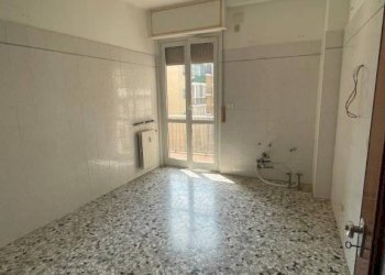 Salone - Appartamento via Pietro Parnisetti, 4, Alessandria - foto 3