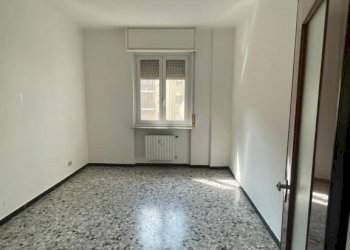 Camera da letto - Appartamento via Pietro Parnisetti, 4, Alessandria - foto 5