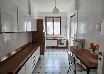 Cucina - Appartamento via Gabriele Chiabrera, 44, Torino (zona San Salvario) - foto 3