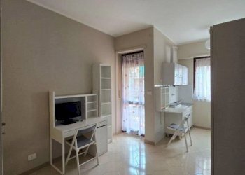 Camera da letto - Appartamento via Gabriele Chiabrera, 44, Torino (zona San Salvario) - foto 30