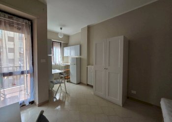 Camera da letto - Appartamento via Gabriele Chiabrera, 44, Torino (zona San Salvario) - foto 34