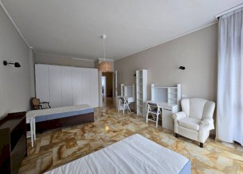 Camera da letto - Apartment via Gabriele Chiabrera, 44, Torino (neighborhood San Salvario) - photo 12