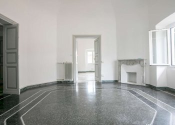 via caffaro vendita ultimo piano - Quadrilocale via Caffaro, 25-9A, Genova (zona Castelletto) - foto 19