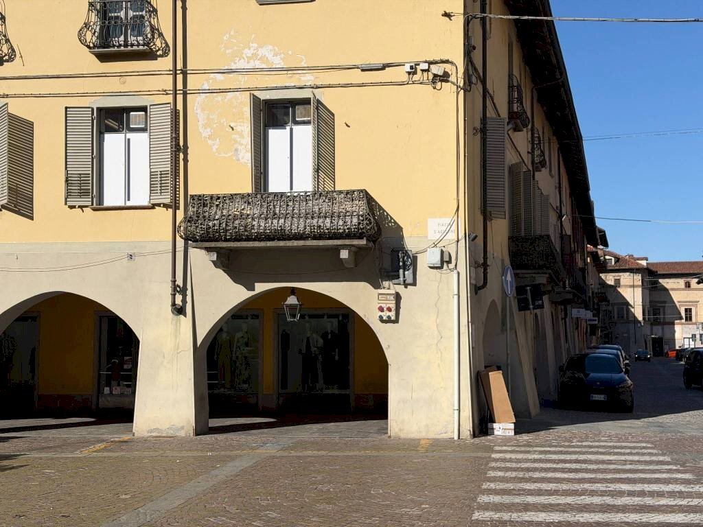 Zona - Shop piazza Sant'Agostino, Carmagnola - photo 2