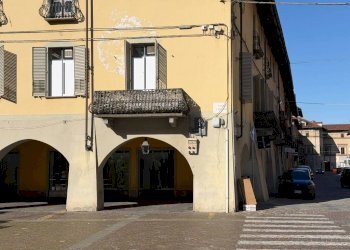 Zona - Shop piazza Sant'Agostino, Carmagnola - photo 2