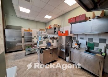 Interno non residenziale - Alimentari - Gastronomia via Vittorio Veneto, Langhirano - foto 2