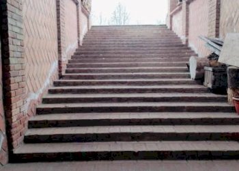 Scala - Magazzino strada Case Schianchi, Langhirano - foto 4
