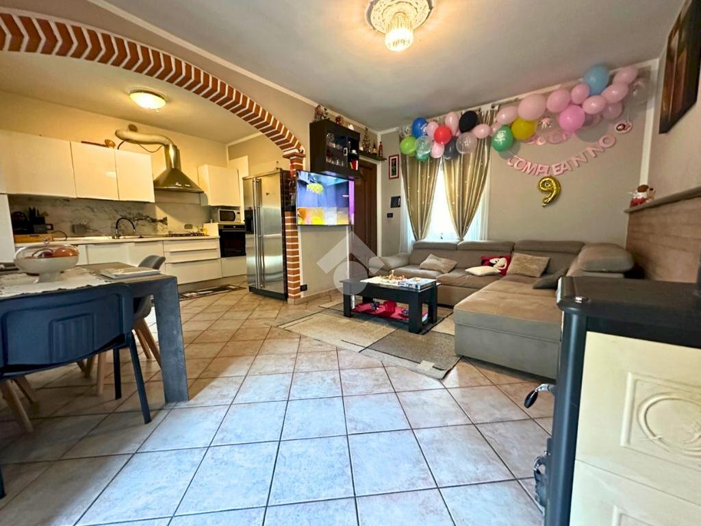 Casa semi indipendente Vicolo san benedetto, Santhià - foto 2