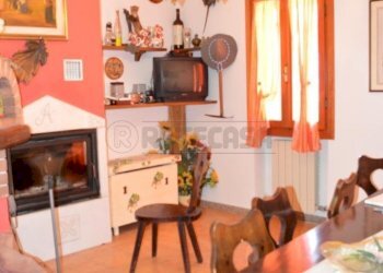 DSC_0229.JPG - Portion of a house Via caussi, Altissimo - photo 4