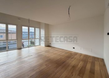 zona giorno - Apartment Via A. Doria, Creazzo - photo 3