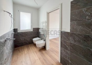 bagno - Apartment Via A. Doria, Creazzo - photo 16