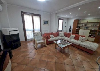 WhatsApp Image 2026-04-28 at 10.39.17 (1).jpeg - Villa a Schiera Via Ugo Fornasari, Castelvetro Piacentino - foto 1