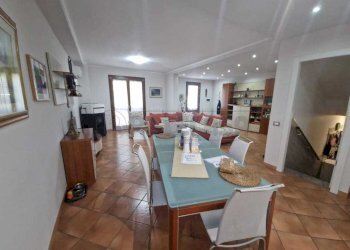 WhatsApp Image 2026-04-28 at 10.39.18.jpeg - Villa a Schiera Via Ugo Fornasari, Castelvetro Piacentino - foto 4