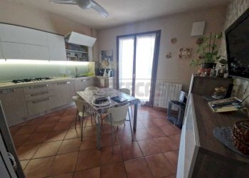 WhatsApp Image 2026-04-28 at 10.39.23 (2).jpeg - Villa a Schiera Via Ugo Fornasari, Castelvetro Piacentino - foto 6