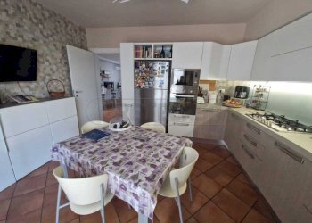 WhatsApp Image 2026-04-28 at 10.39.23.jpeg - Villa a Schiera Via Ugo Fornasari, Castelvetro Piacentino - foto 7