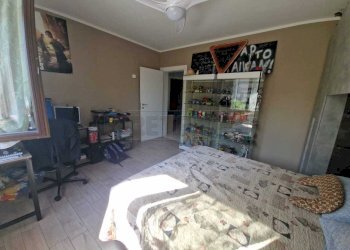 WhatsApp Image 2026-04-28 at 10.39.28.jpeg - Villa a Schiera Via Ugo Fornasari, Castelvetro Piacentino - foto 15