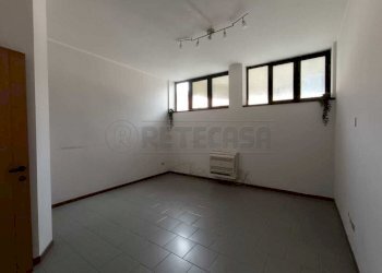 WhatsApp Image 2026-04-28 at 11.08.04 (1).jpeg - Ufficio VIA DE MAGISTRIS, Bagnolo Cremasco - foto 15