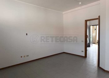 WhatsApp Image 2026-04-28 at 11.08.04 (4).jpeg - Ufficio VIA DE MAGISTRIS, Bagnolo Cremasco - foto 18