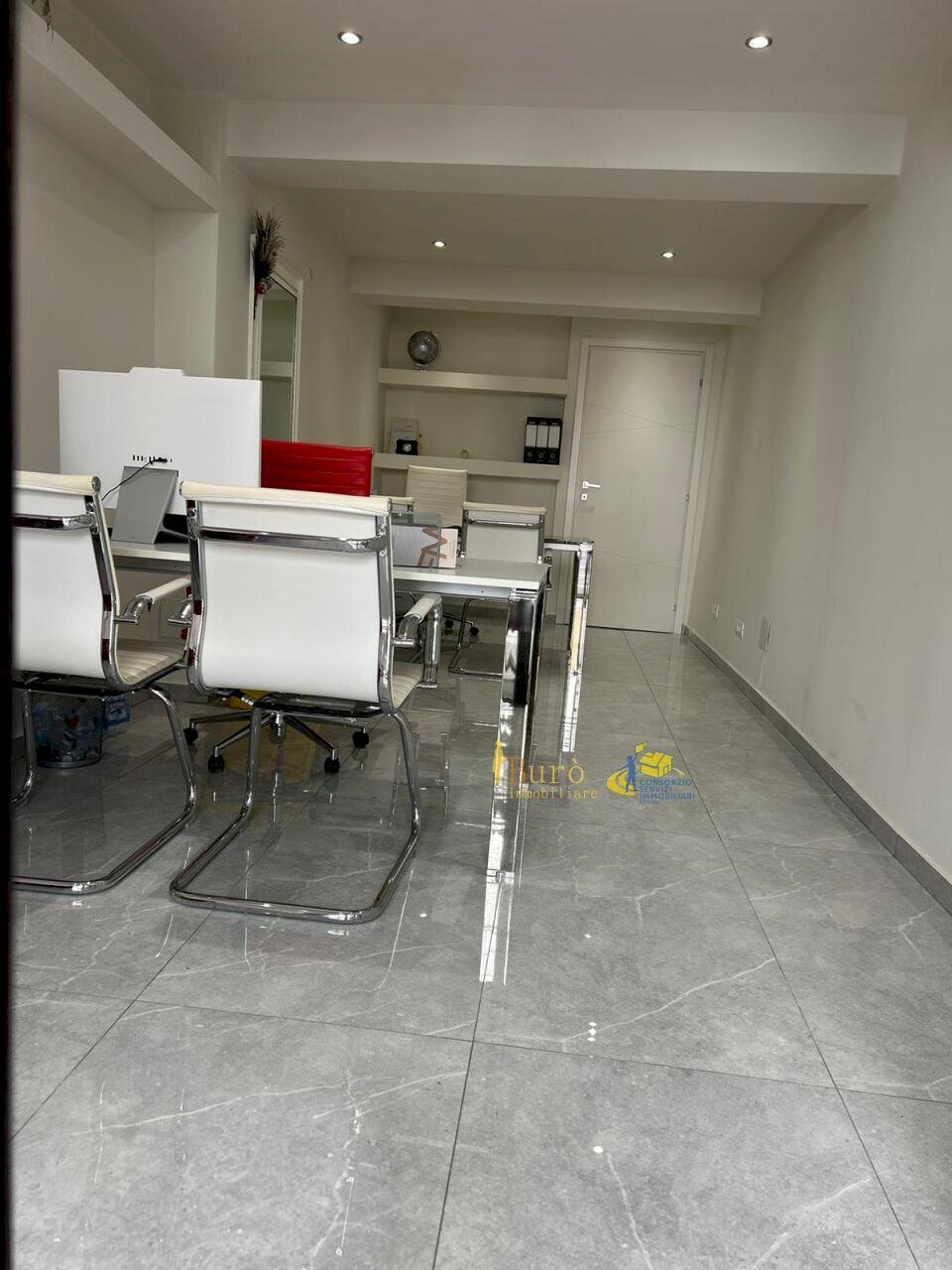 IMG-20260407-WA0004.jpg - Locale Commerciale Strada Nino Bixio, Parma (zona Oltretorrente) - foto 3