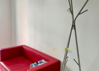 IMG-20260407-WA0006.jpg - Locale Commerciale Strada Nino Bixio, Parma (zona Oltretorrente) - foto 4