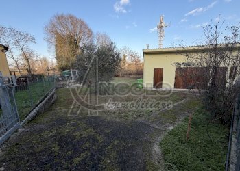 giardino 1.jpg - Villa a Schiera Canaro - foto 14