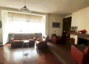 20260410_094847.jpg - Appartamento Via Giuseppe Mazzini 85, Somma Lombardo - foto 2