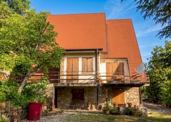 Gemini_Generated_Image_wgmlafwgmlafwgml.png - Villa Località Capoluogo 10, Maiolo - photo 6