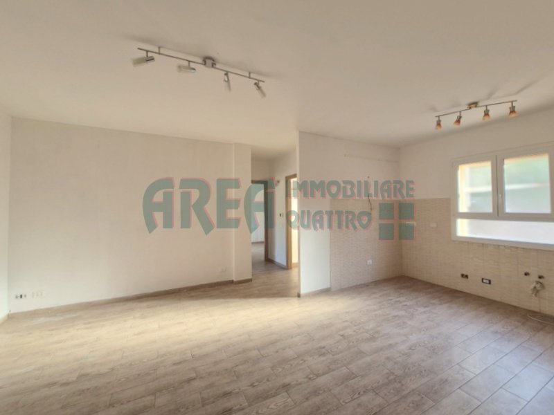 20260417_082940.jpg - Trilocale Via Nazionale 242, Imperia - foto 2