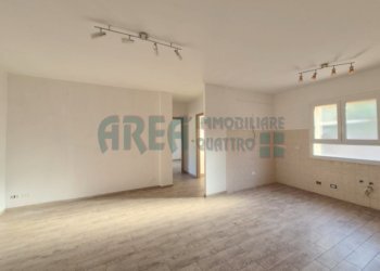 20260417_082940.jpg - Trilocale Via Nazionale 242, Imperia - foto 2