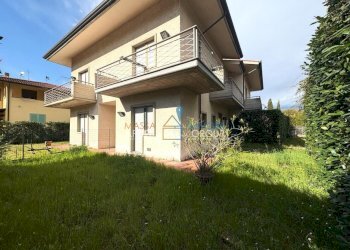 1.jpeg - Villa a Schiera Via Arezzo 293, Massa - foto 2