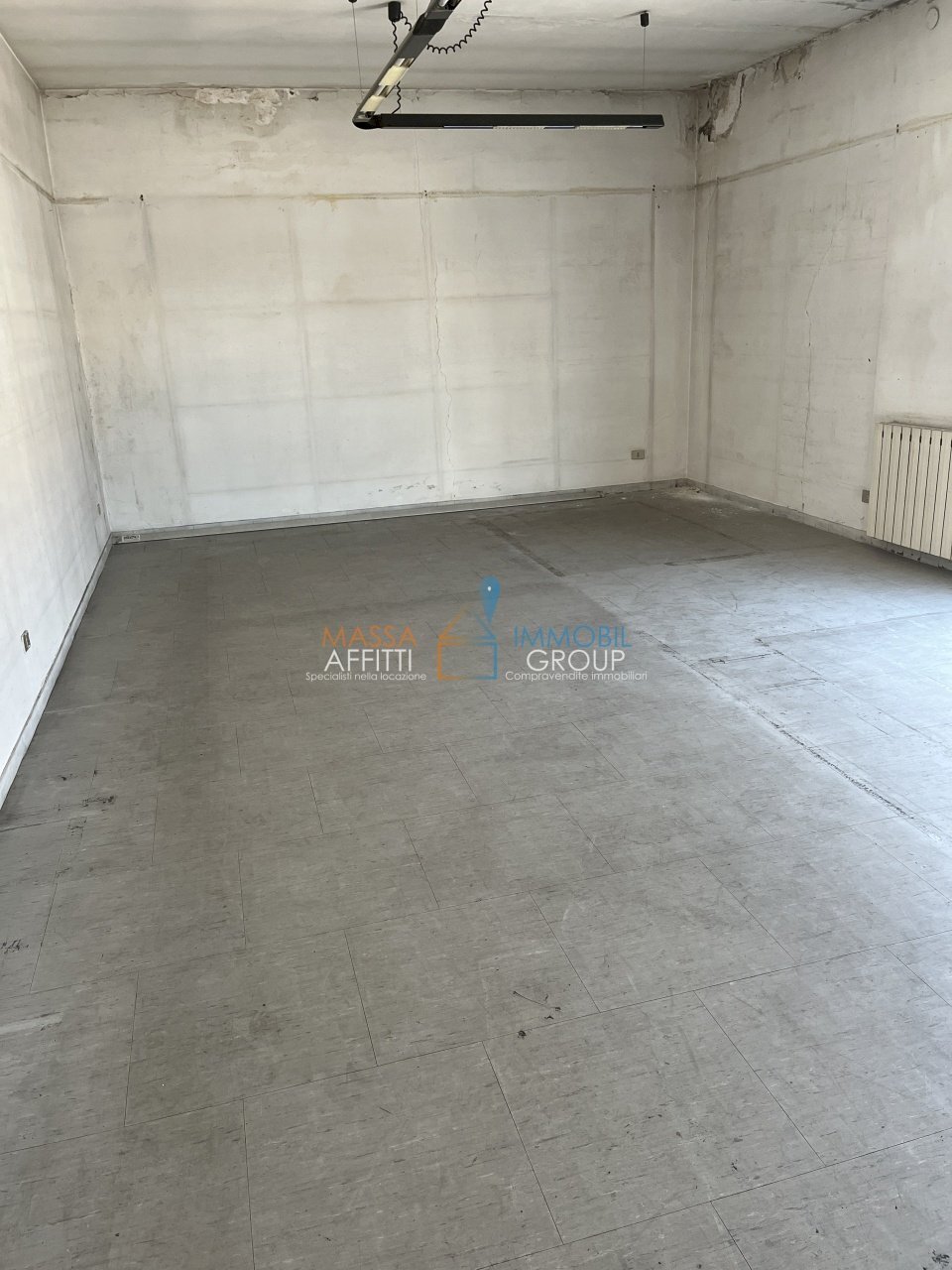 IMG_6395.JPG - Commercial Premises Via G. Carducci 123, Massa - photo 2