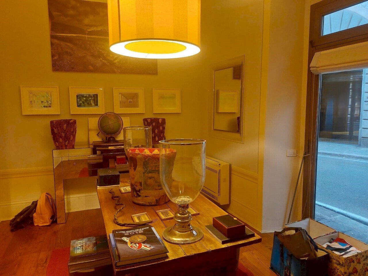 negozio - Commercial Premises Piazza del Duomo, Prato - photo 2