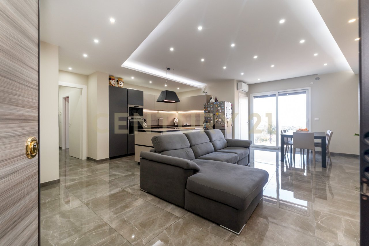 Via dell\'Aratro (10).jpg - Three-room apartment Via dell'Aratro 14, Catania - photo 1