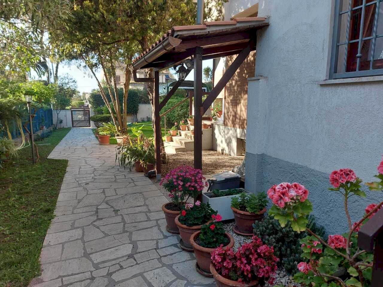 giardino - Independent house Via del Noce 66, Anzio - photo 1
