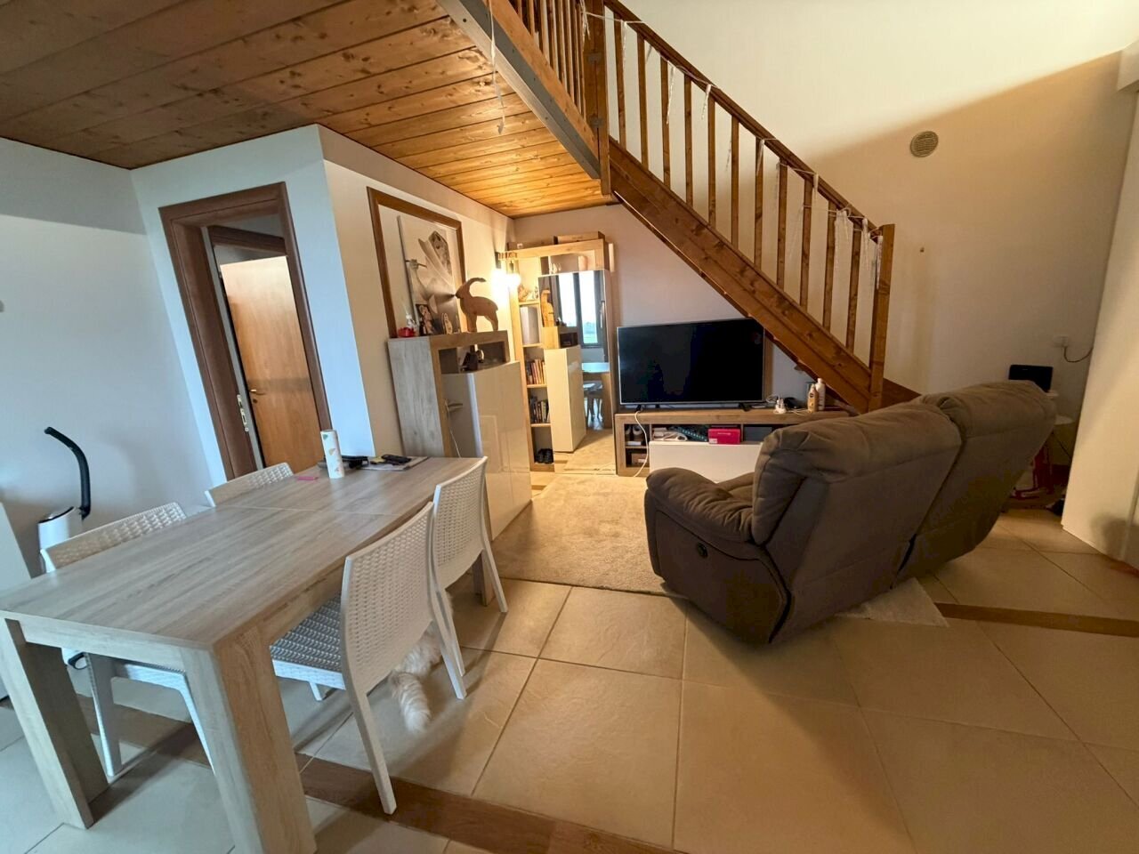 soggiorno - Four-room apartment Via Umberto Nobile, Castel San Giovanni - photo 1