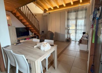 sala da pranzo - Four-room apartment Via Umberto Nobile, Castel San Giovanni - photo 8