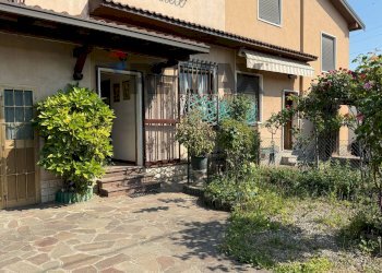 Villetta Traversa Seconda, 64 
 Villagio Prealpino, Brescia (zona Villaggio Prealpino) - foto 2