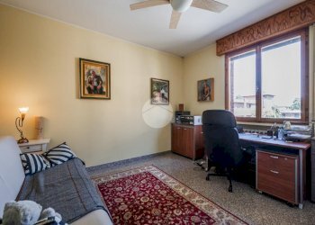 Three-room apartment Via Graziosi, Savignano sul Panaro - photo 12