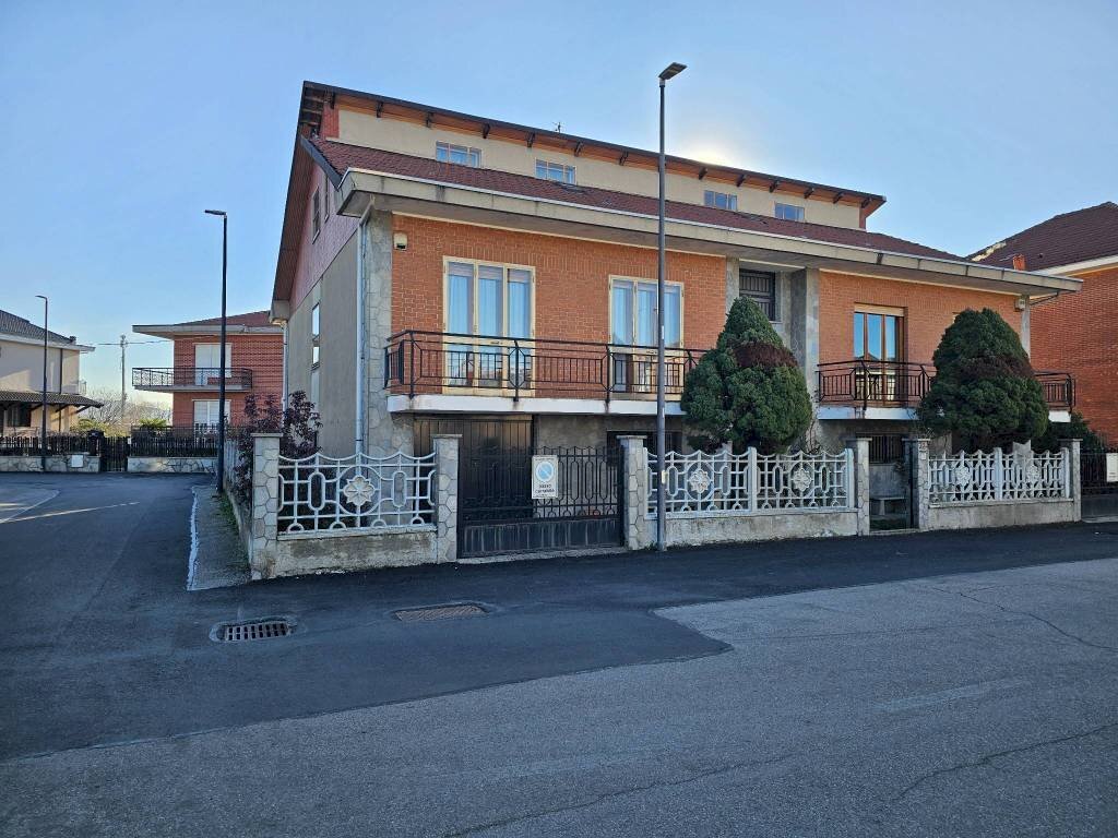Apartment Beinasco - photo 1